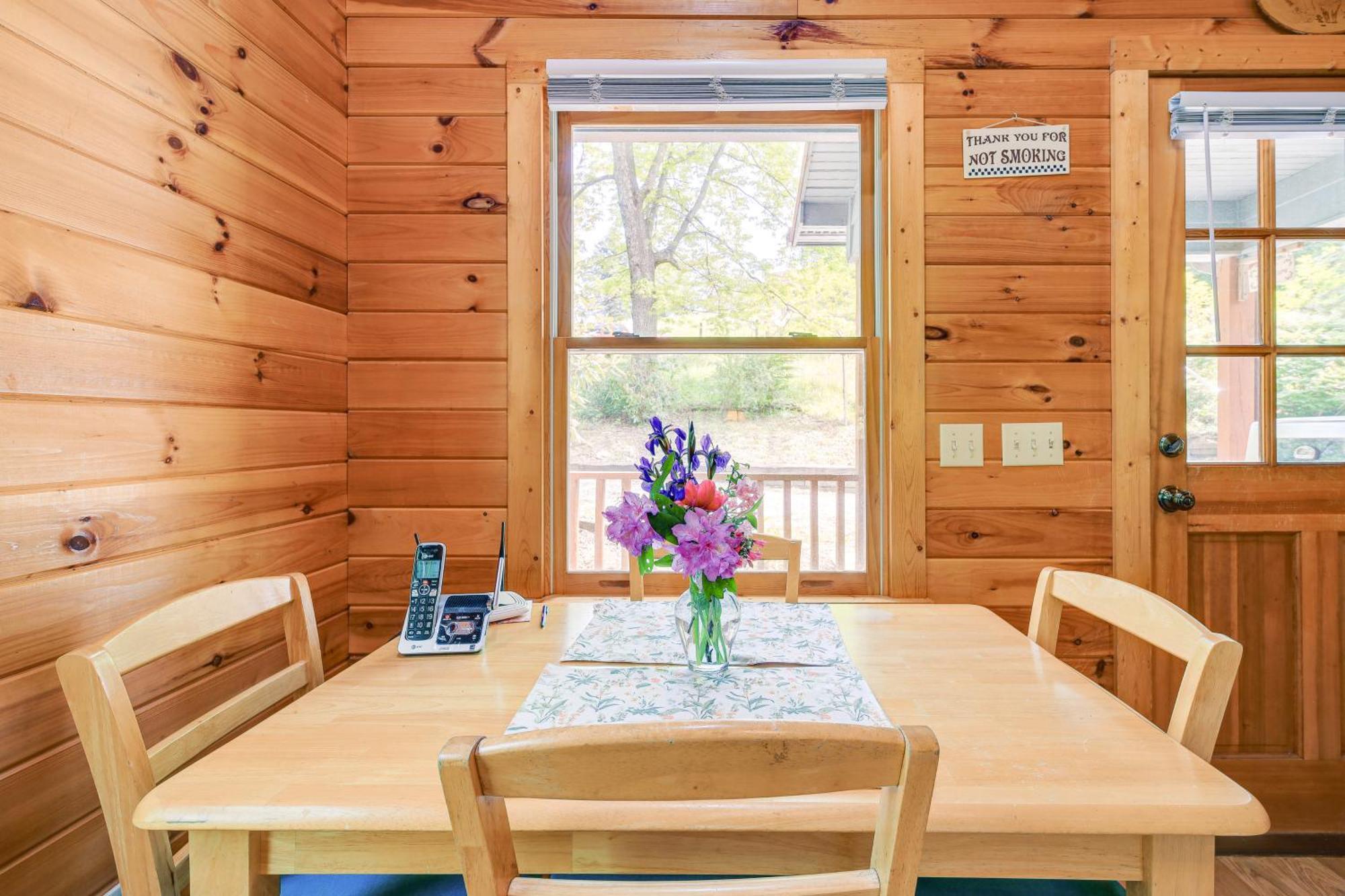Quaint Blue Ridge Cabin Rental With On-Site Stream! Спарта Екстер'єр фото